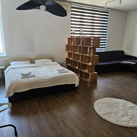 Golden Hotel apartamentowy *